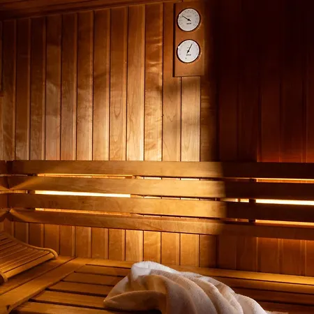 Le Tsuba Hotel