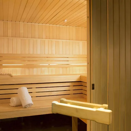 Le Tsuba Hotel Paříž