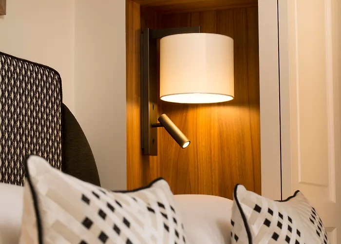 Le Tsuba Hotel Parijs