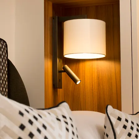 Le Tsuba Hotel Paryż